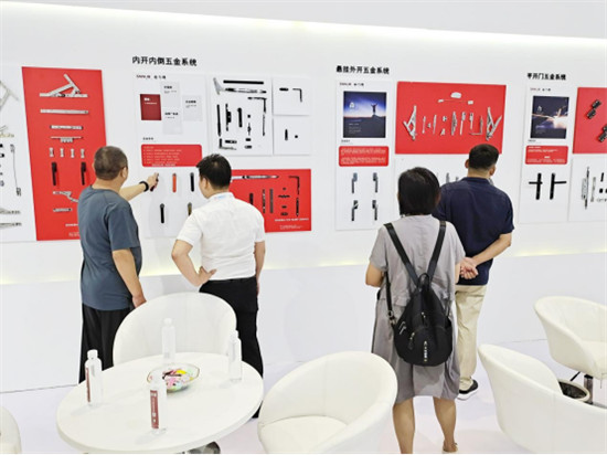 完美收官|深圳森力霸門窗五金驚艷亮相上海FBC博覽會