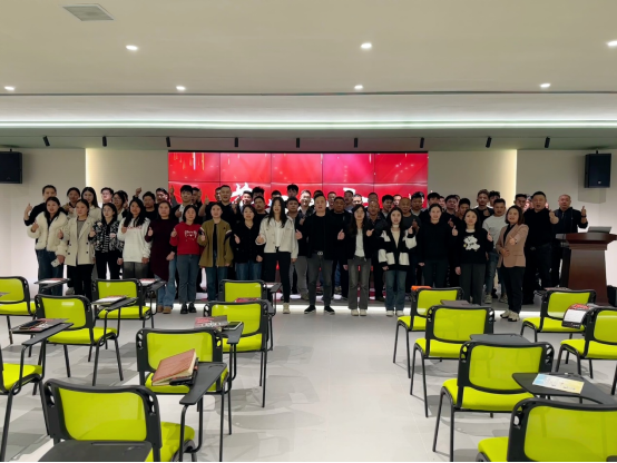 鑫華派鋁業2025目標啟動大會：蓄勢待發，劍指新程